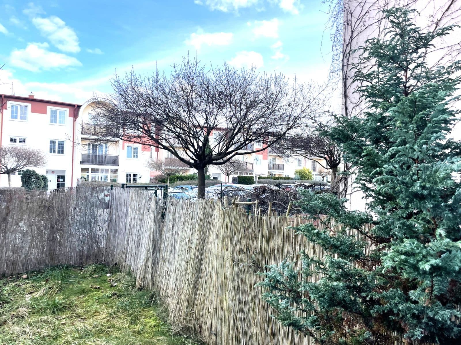 Prodej bytu 1+kk 45 m², Ve Stromkách, Vestec, Středočeský kraj Prodej bytu 1+kk 45 m², Ve Stromkách, Vestec, Středočeský kraj