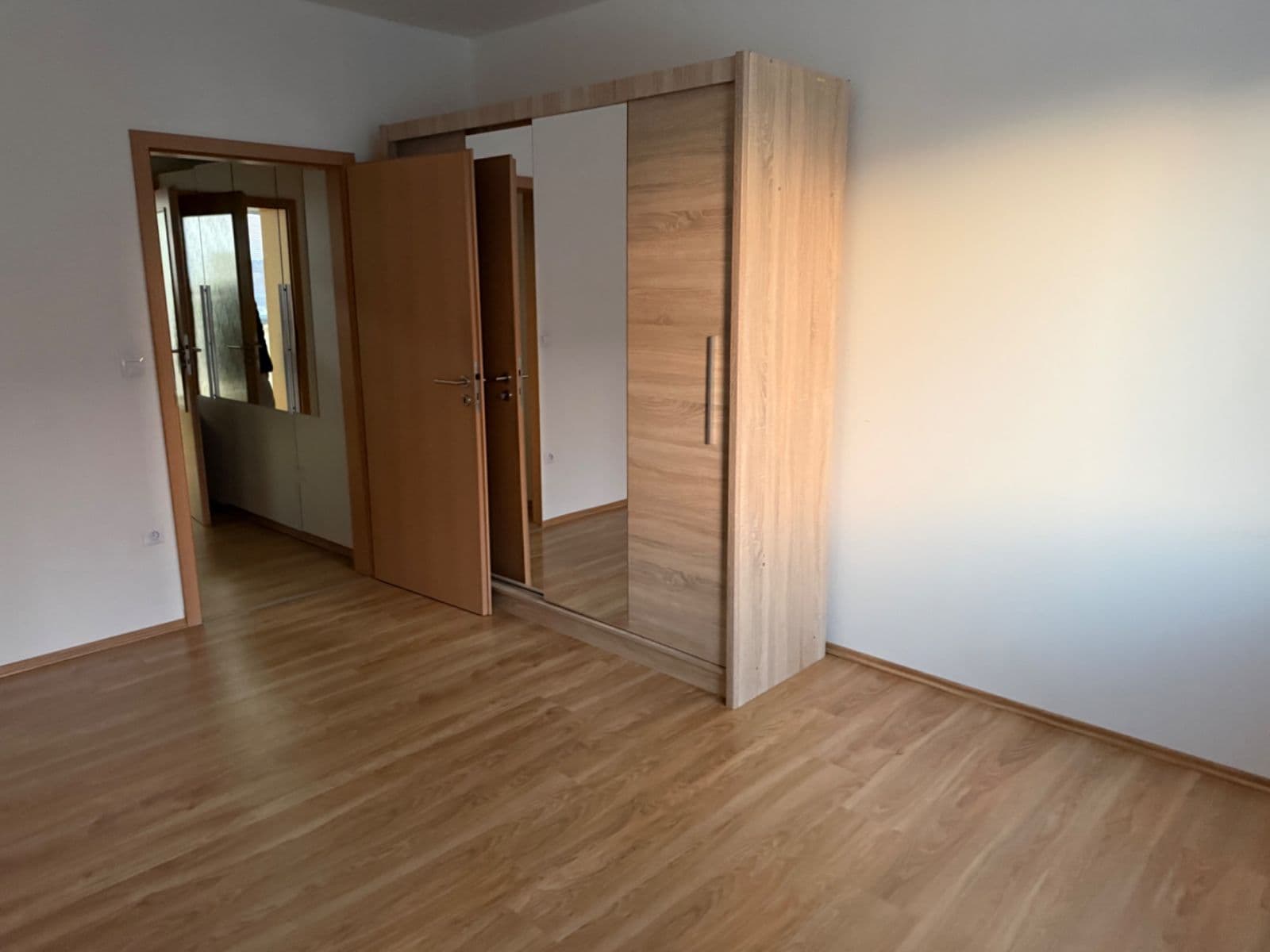 Pronájem bytu 3+kk 70 m², Nezamyslova, Písek, Jihočeský kraj Pronájem bytu 3+kk 70 m², Nezamyslova, Písek, Jihočeský kraj