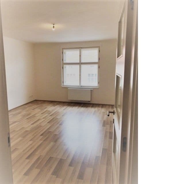 Pronájem bytu 2+kk 65 m², Na Hutích, Praha, Praha Pronájem bytu 2+kk 65 m², Na Hutích, Praha, Praha