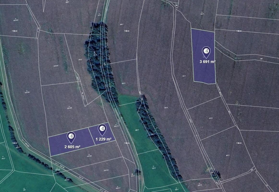 Prodej pozemku 12.661 m², Perálec, Pardubický kraj Prodej pozemku 12.661 m², Perálec, Pardubický kraj