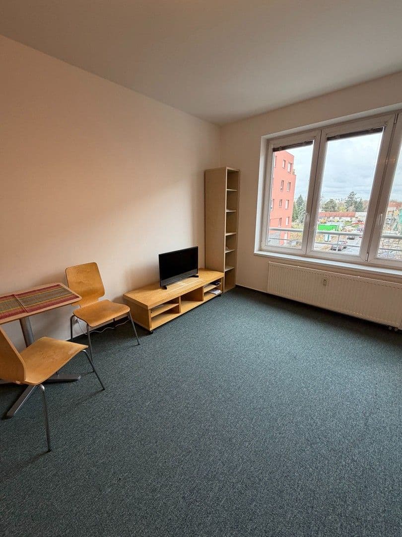 Pronájem bytu 1+kk 28 m², Mattioliho, Praha, Praha Pronájem bytu 1+kk 28 m², Mattioliho, Praha, Praha