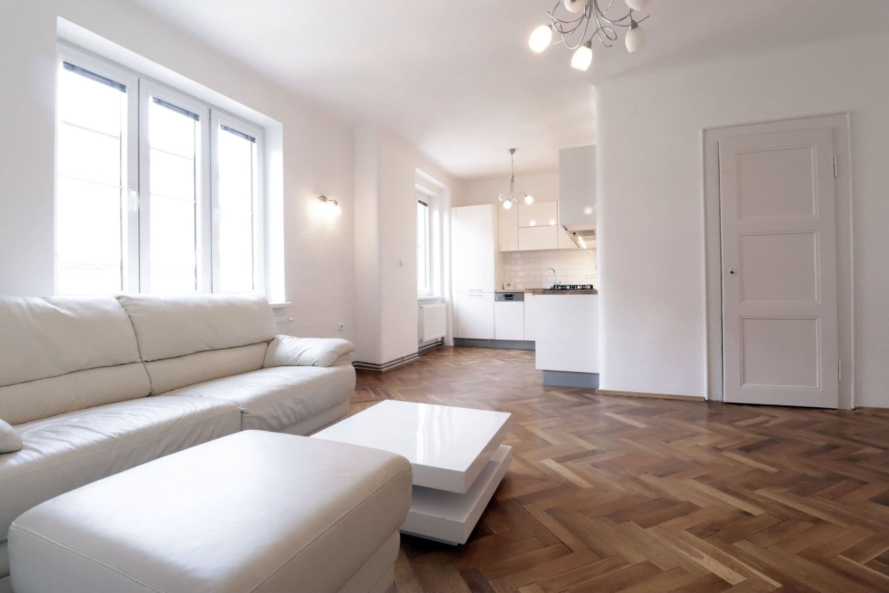 Pronájem bytu 2+kk 61 m², U průhonu, Praha, Praha Pronájem bytu 2+kk 61 m², U průhonu, Praha, Praha
