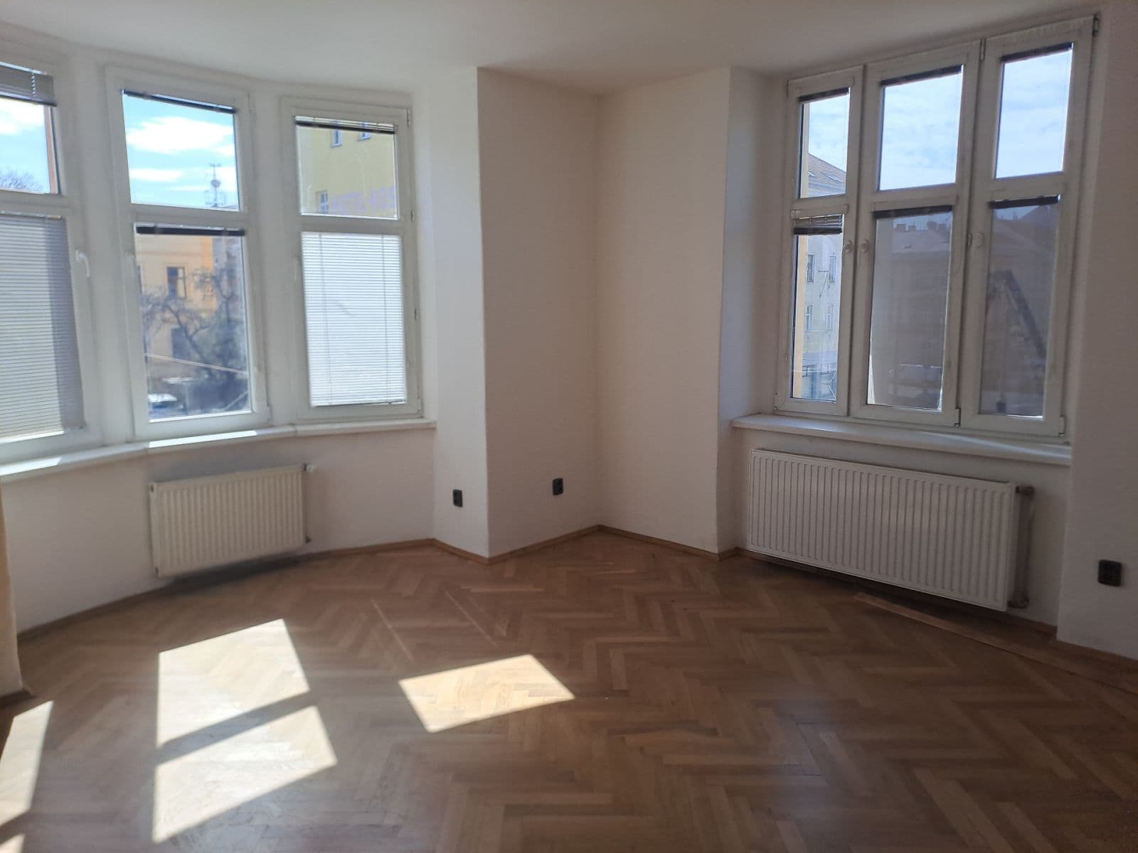 Pronájem bytu 2+1 72 m², Sokolovská, Praha, Praha Pronájem bytu 2+1 72 m², Sokolovská, Praha, Praha