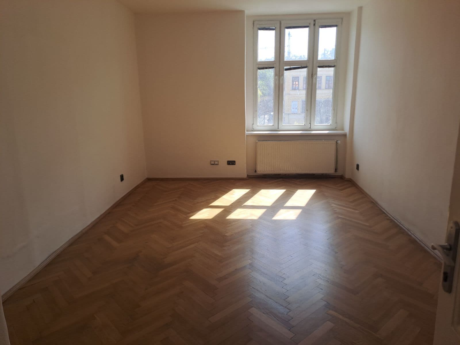 Pronájem bytu 2+1 72 m², Sokolovská, Praha, Praha Pronájem bytu 2+1 72 m², Sokolovská, Praha, Praha
