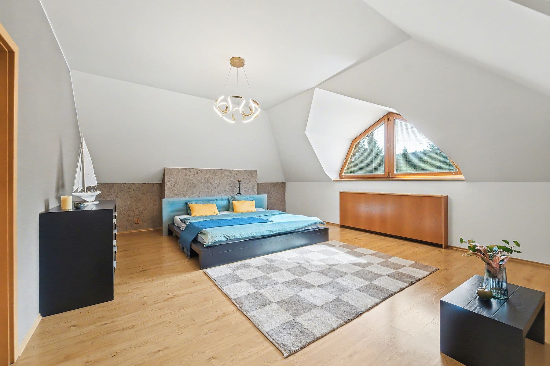 Prodej domu 400 m², pozemek 1.508 m², Jílovišťská, Praha, Praha Prodej domu 400 m², pozemek 1.508 m², Jílovišťská, Praha, Praha