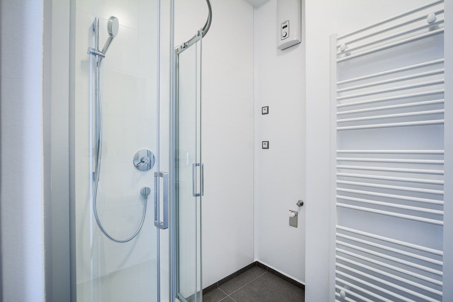 Pronájem bytu 2+kk 42 m², Podplukovníka Sochora, Praha, Praha Pronájem bytu 2+kk 42 m², Podplukovníka Sochora, Praha, Praha