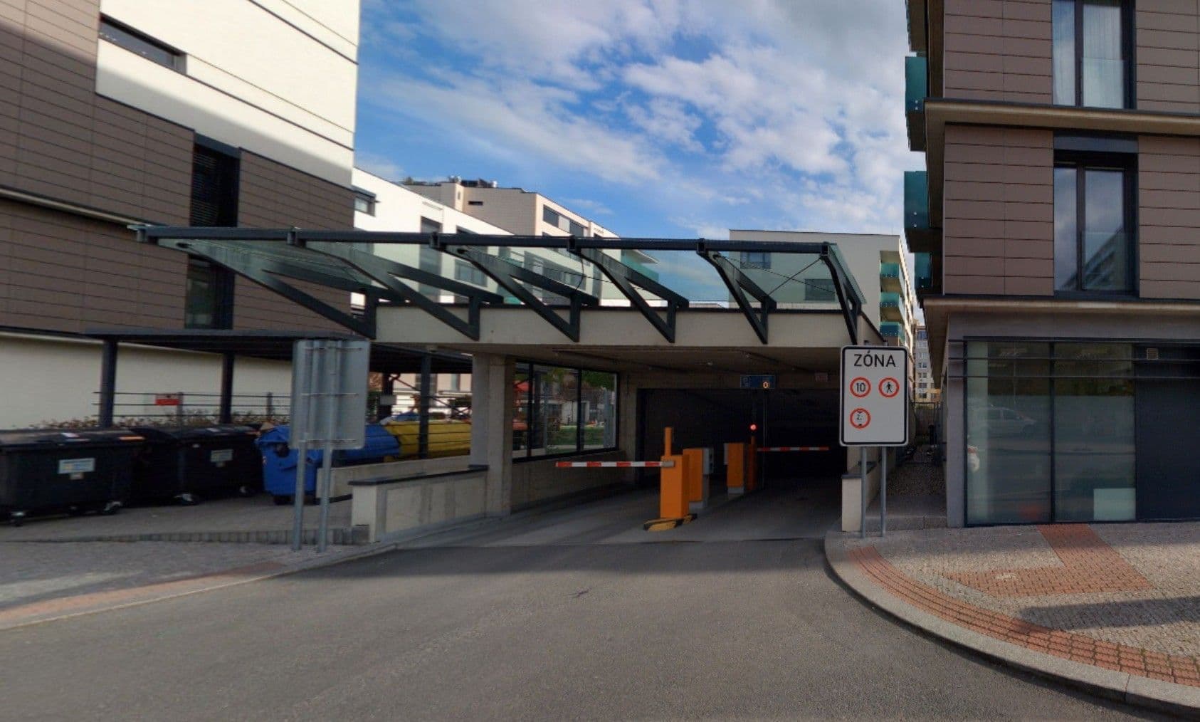 Pronájem garáže 15 m², Praha, Praha Pronájem garáže 15 m², Praha, Praha