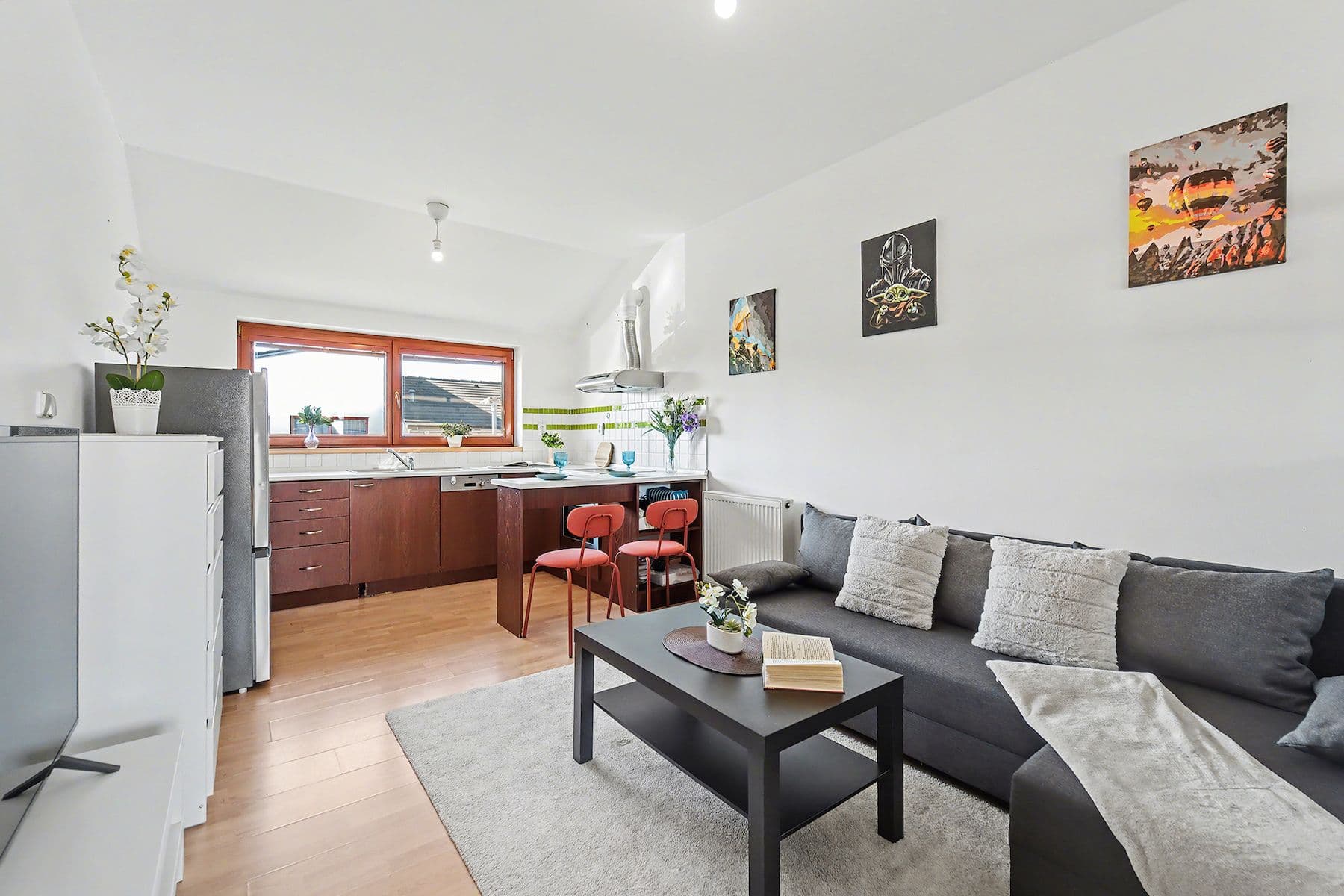 Prodej bytu 1+kk 36 m², Kosatcová, Říčany, Středočeský kraj Prodej bytu 1+kk 36 m², Kosatcová, Říčany, Středočeský kraj