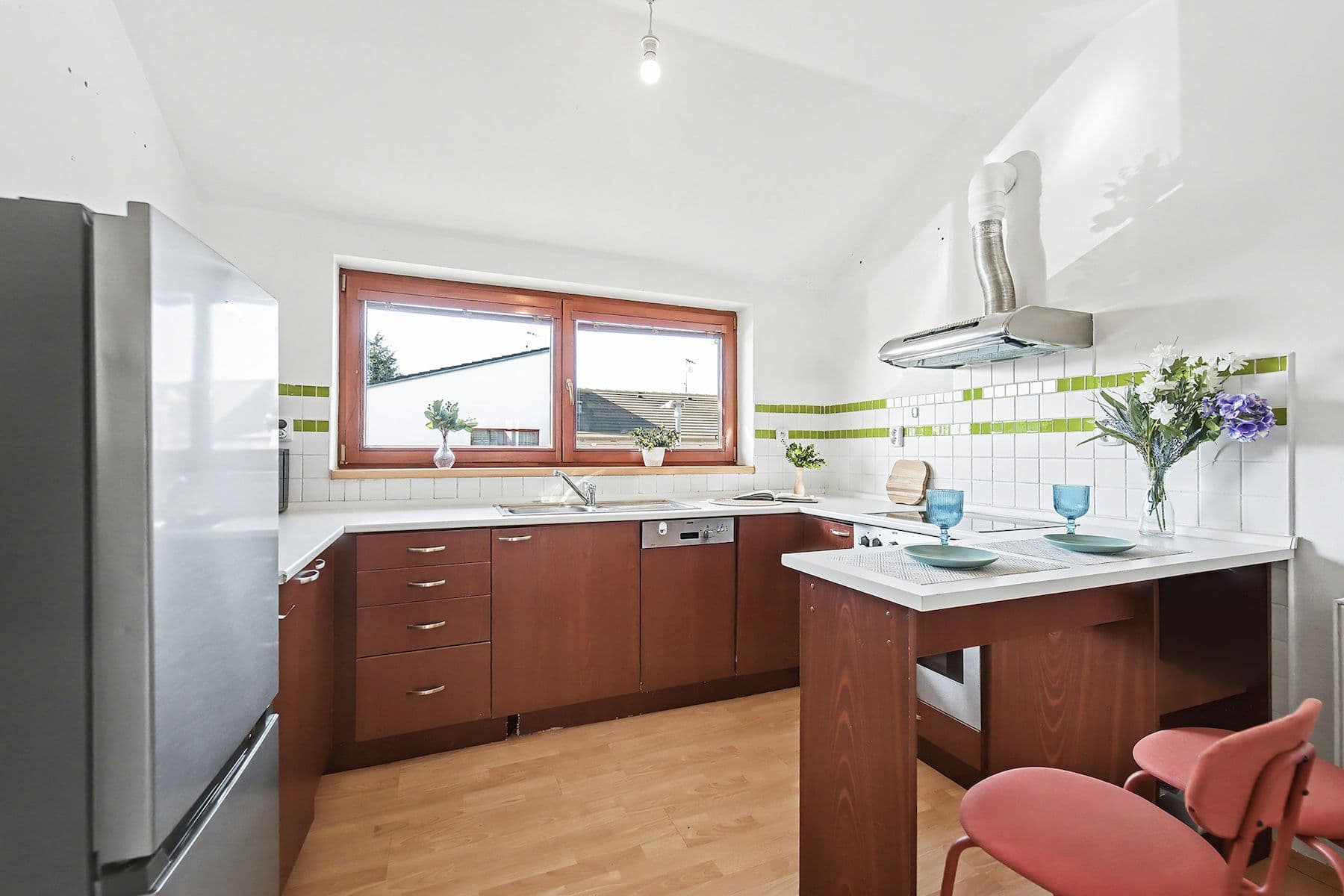 Prodej bytu 1+kk 36 m², Kosatcová, Říčany, Středočeský kraj Prodej bytu 1+kk 36 m², Kosatcová, Říčany, Středočeský kraj