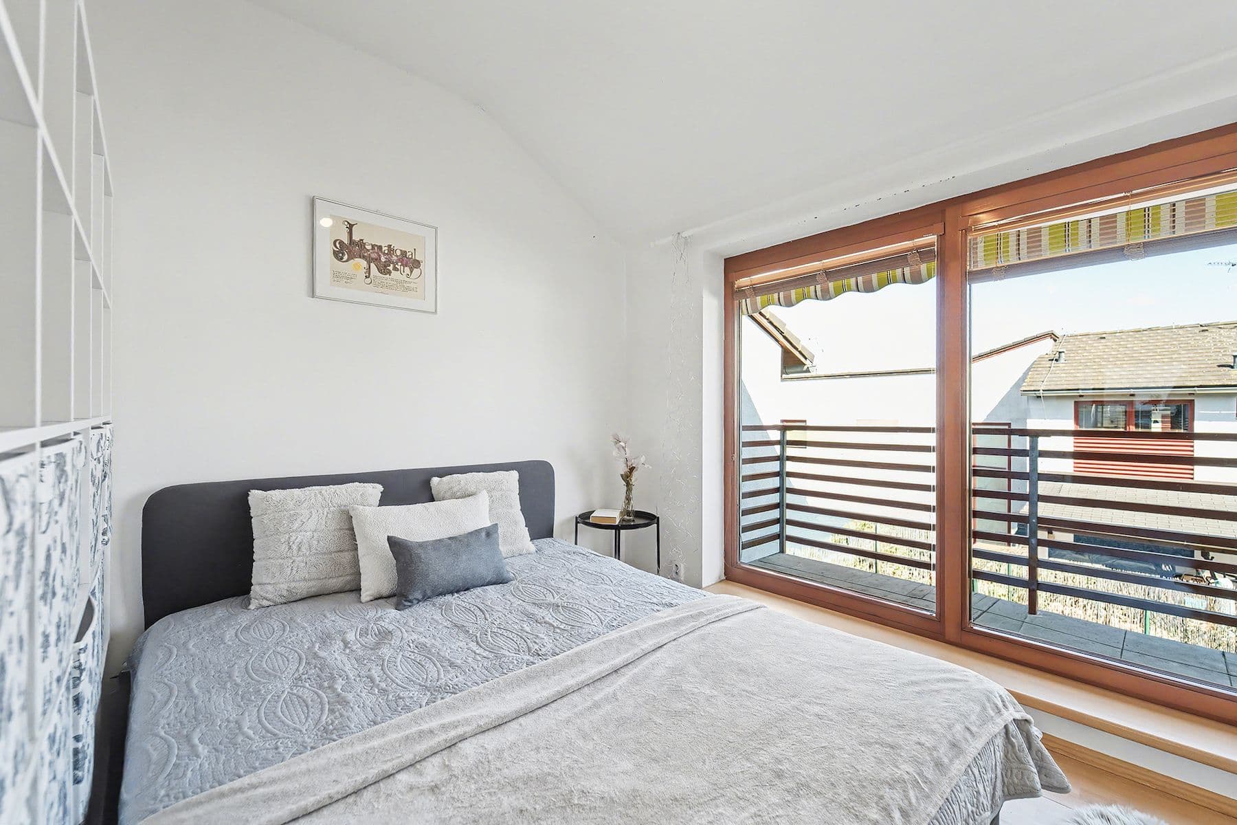 Prodej bytu 1+kk 36 m², Kosatcová, Říčany, Středočeský kraj Prodej bytu 1+kk 36 m², Kosatcová, Říčany, Středočeský kraj