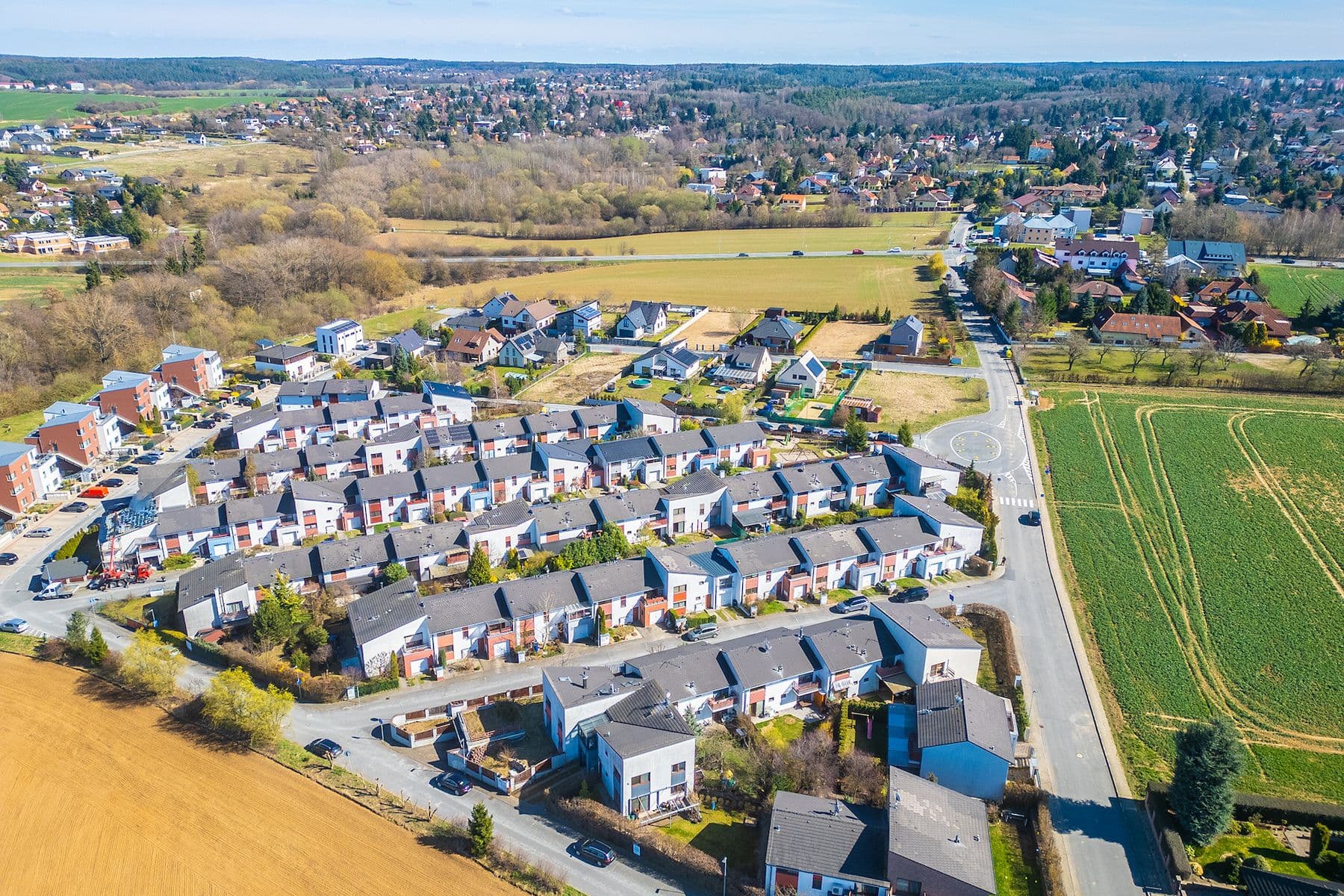 Prodej bytu 1+kk 36 m², Kosatcová, Říčany, Středočeský kraj Prodej bytu 1+kk 36 m², Kosatcová, Říčany, Středočeský kraj