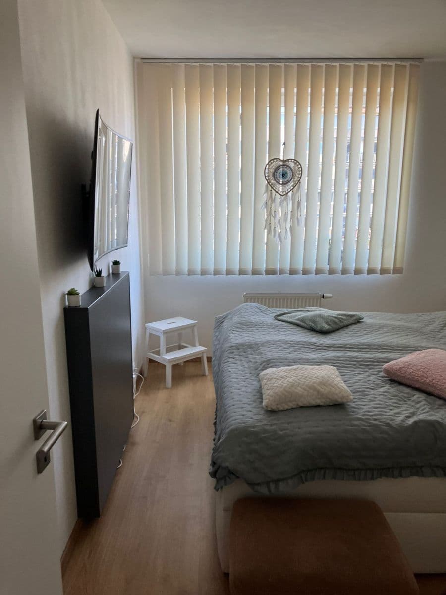 Pronájem bytu 3+kk 70 m², Rižská, Praha, Praha Pronájem bytu 3+kk 70 m², Rižská, Praha, Praha