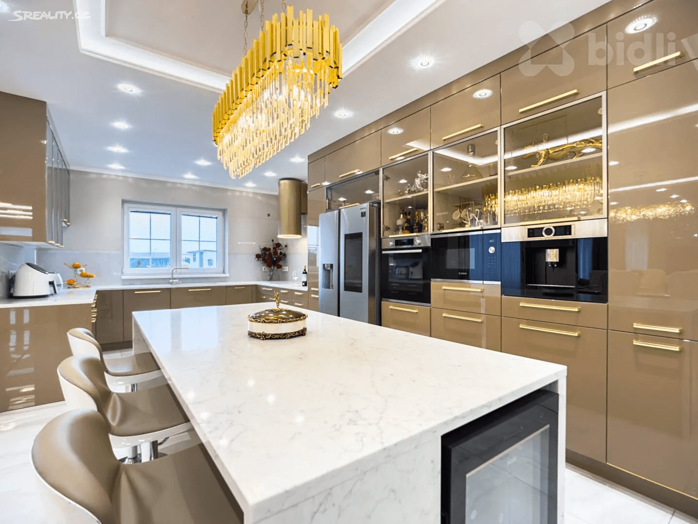 Prodej domu 189 m², pozemek 1.140 m², Zlatá, Středočeský kraj Prodej domu 189 m², pozemek 1.140 m², Zlatá, Středočeský kraj