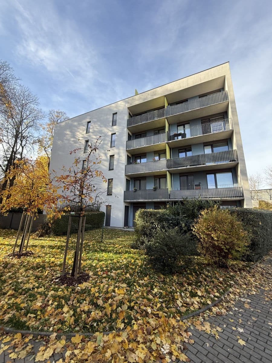 Pronájem bytu 3+kk 74 m², V Hliníkách, Chrudim, Pardubický kraj Pronájem bytu 3+kk 74 m², V Hliníkách, Chrudim, Pardubický kraj