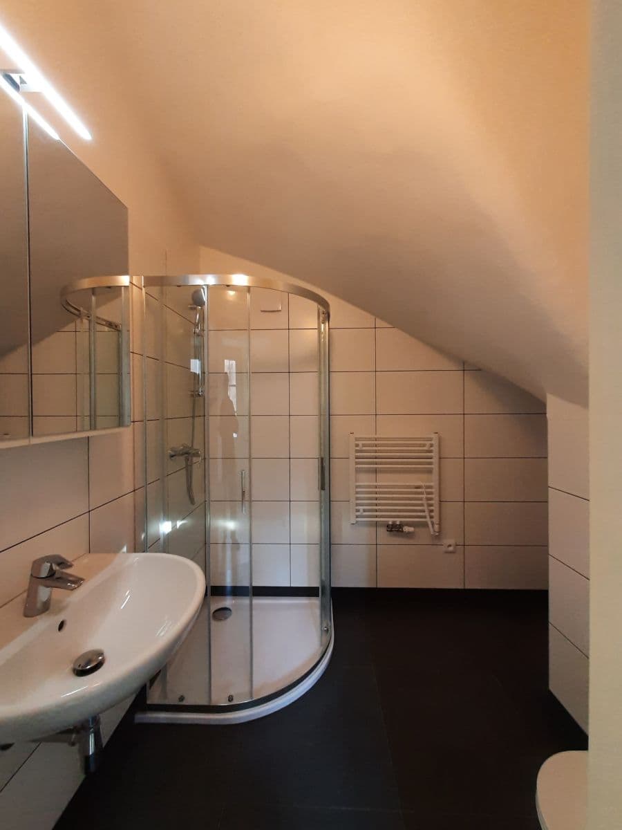 Pronájem bytu 1+1 51 m², Chržínská, Velvary, Středočeský kraj Pronájem bytu 1+1 51 m², Chržínská, Velvary, Středočeský kraj