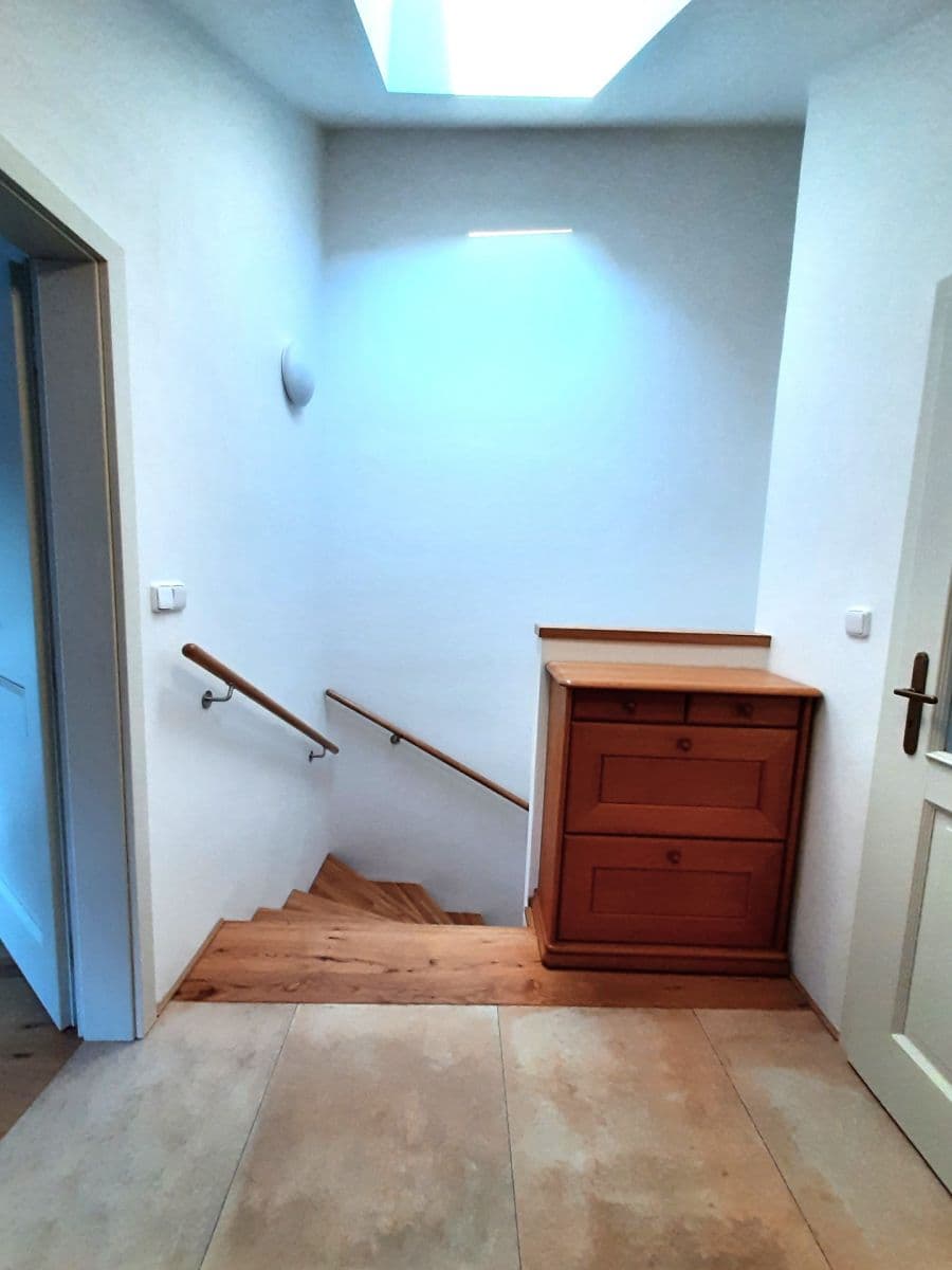 Pronájem bytu 2+1 83 m², Chržínská, Velvary, Středočeský kraj Pronájem bytu 2+1 83 m², Chržínská, Velvary, Středočeský kraj