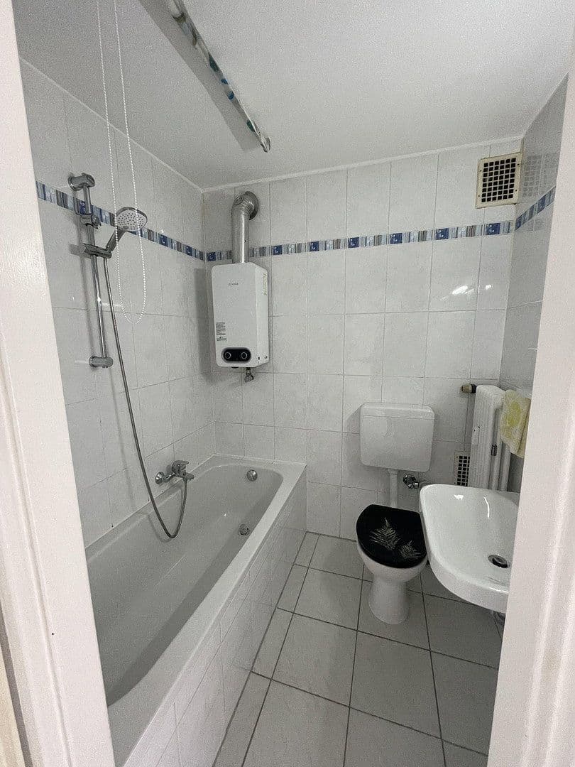 Pronájem bytu 3+1 72 m², Hohenstaufenring 5, Worms, Porýní-Falc Pronájem bytu 3+1 72 m², Hohenstaufenring 5, Worms, Porýní-Falc