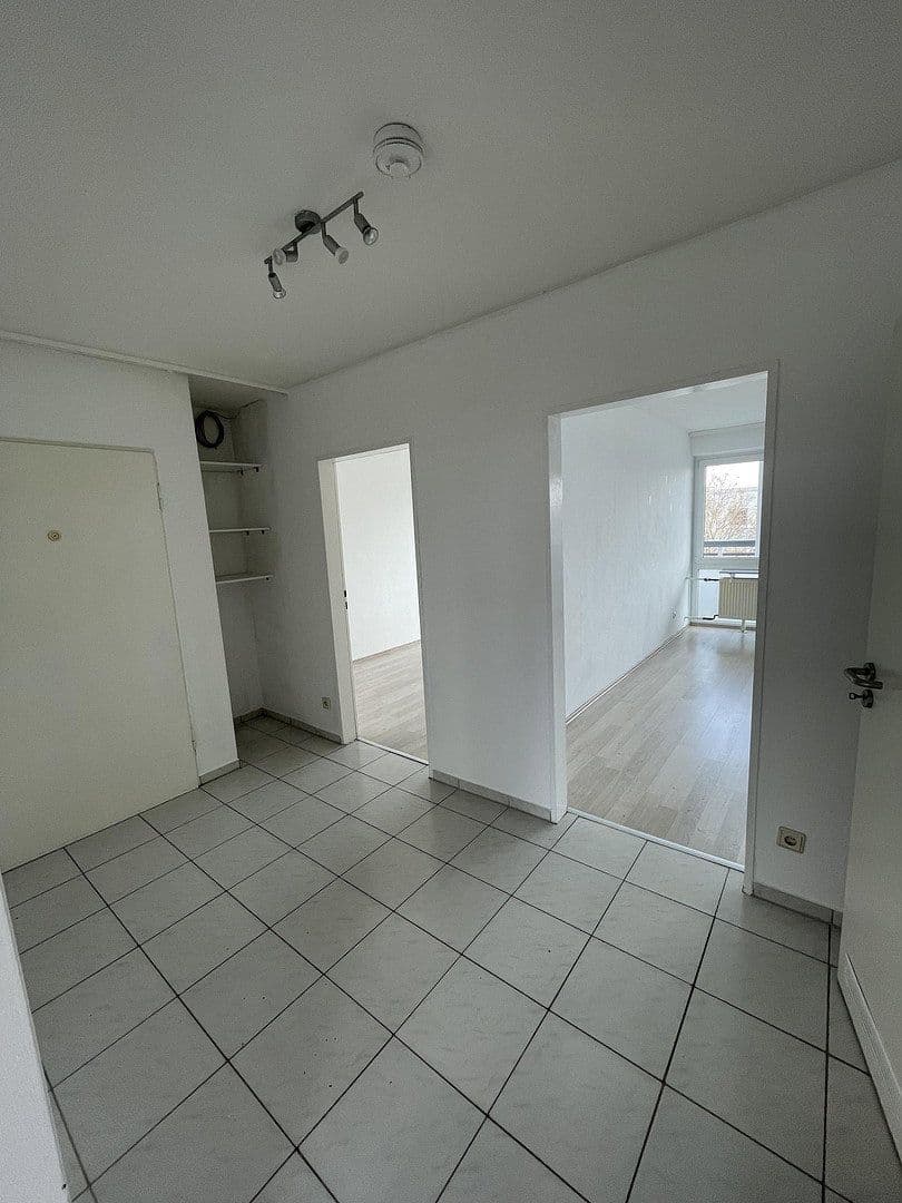 Pronájem bytu 3+1 72 m², Hohenstaufenring 5, Worms, Porýní-Falc Pronájem bytu 3+1 72 m², Hohenstaufenring 5, Worms, Porýní-Falc