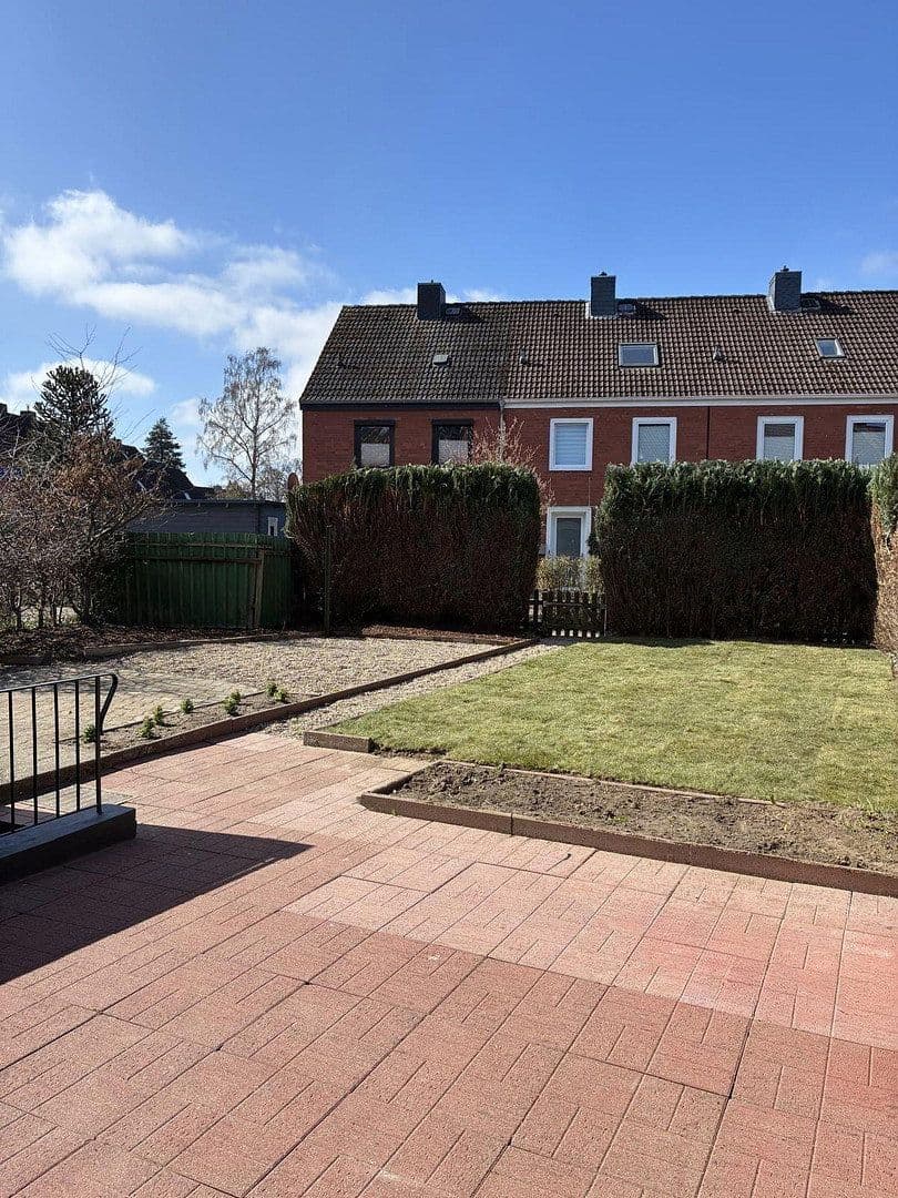 Prodej domu 120 m², pozemek 384 m², Lüneburg, Dolní Sasko Prodej domu 120 m², pozemek 384 m², Lüneburg, Dolní Sasko