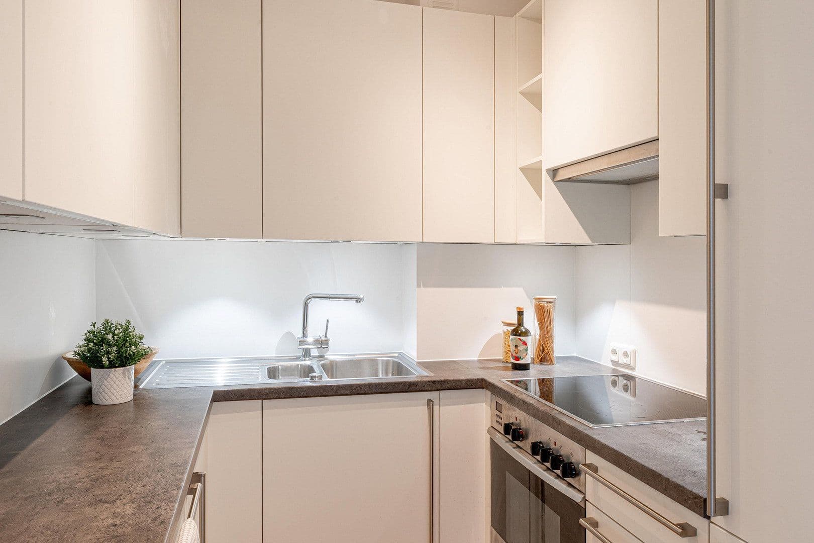 Prodej bytu 3+1 76 m², Meiendorfer Straße 12a, Hamburg, Hamburg Prodej bytu 3+1 76 m², Meiendorfer Straße 12a, Hamburg, Hamburg