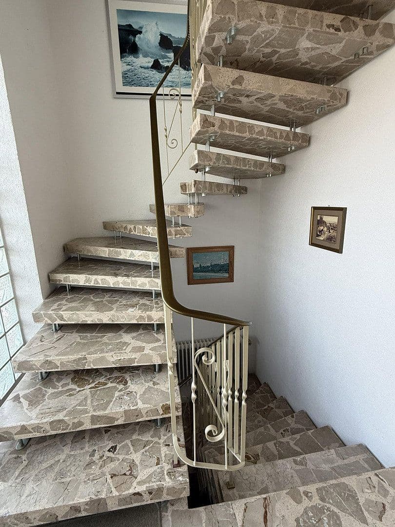 Prodej domu 228 m², pozemek 1.007 m², Uehlfeld, Bavorsko Prodej domu 228 m², pozemek 1.007 m², Uehlfeld, Bavorsko