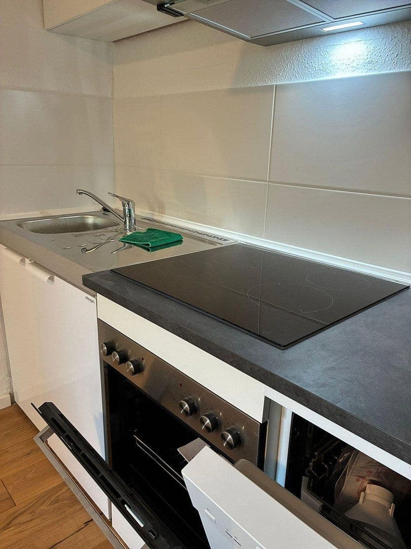 Pronájem bytu 1+1 36 m², Fleckenbühlstr. 20, Frankfurt am Main - Bonames, Hessen Pronájem bytu 1+1 36 m², Fleckenbühlstr. 20, Frankfurt am Main - Bonames, Hessen