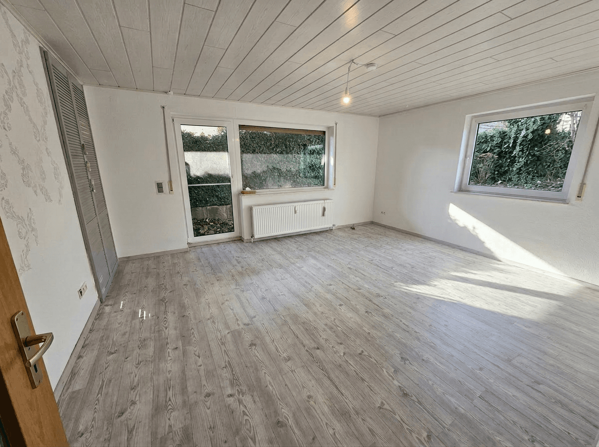 Pronájem bytu 4+1 120 m², Neuberg, Hessen Pronájem bytu 4+1 120 m², Neuberg, Hessen