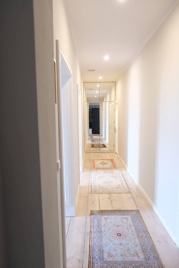 Prodej bytu 5+1 158 m², Kolmarer Straße, 6, Berlin - Prenzlauer Berg, Berlín Prodej bytu 5+1 158 m², Kolmarer Straße, 6, Berlin - Prenzlauer Berg, Berlín