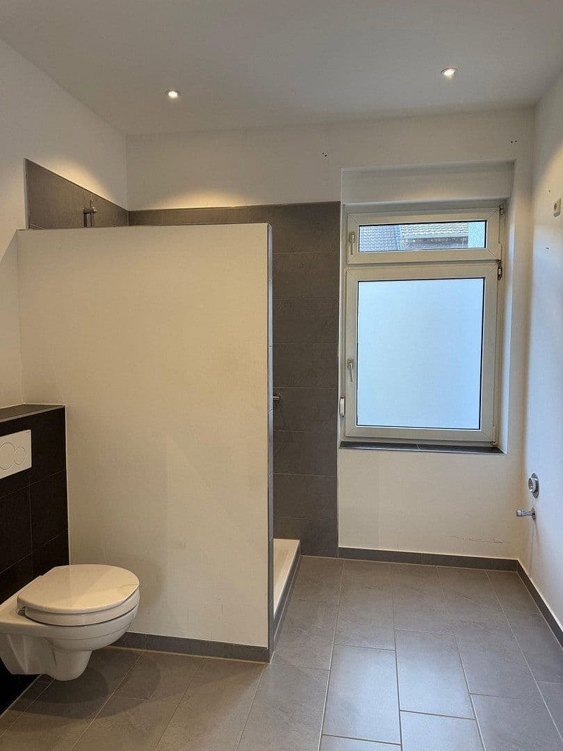 Pronájem bytu 2+1 60 m², Draisstraße 56, Mannheim, Bádensko-Württembersko Pronájem bytu 2+1 60 m², Draisstraße 56, Mannheim, Bádensko-Württembersko