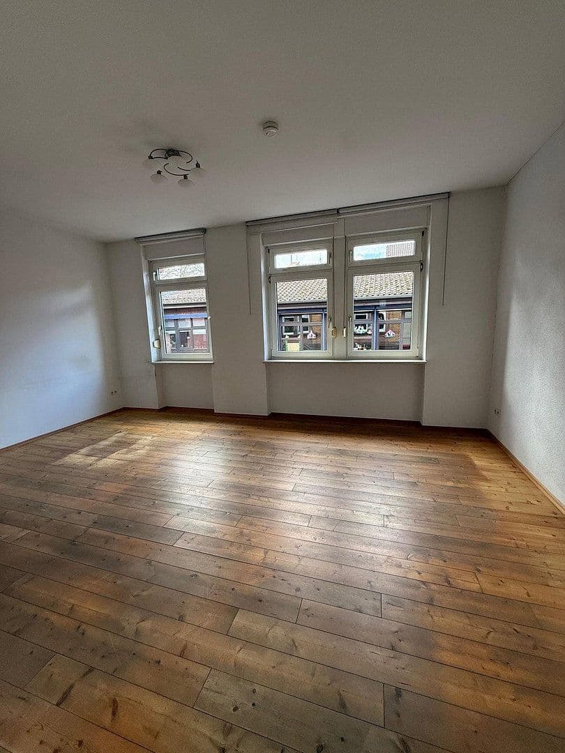 Pronájem bytu 2+1 60 m², Draisstraße 56, Mannheim, Bádensko-Württembersko Pronájem bytu 2+1 60 m², Draisstraße 56, Mannheim, Bádensko-Württembersko