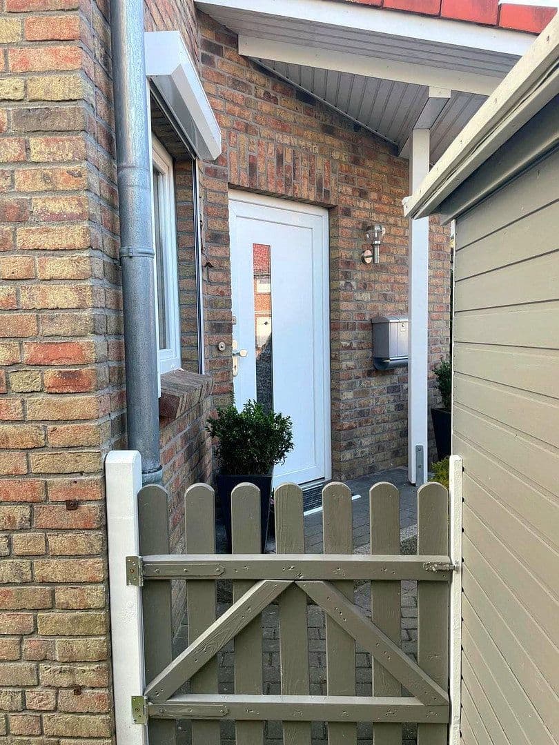 Prodej domu 147 m², pozemek 250 m², Kiel, Šlesvicko-Holštýnsko Prodej domu 147 m², pozemek 250 m², Kiel, Šlesvicko-Holštýnsko