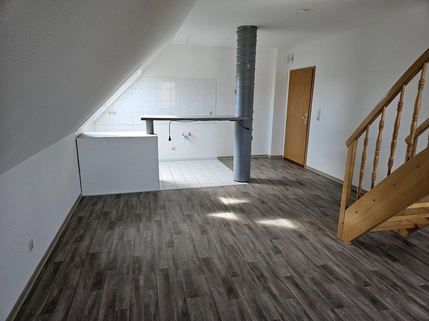 Pronájem bytu 2+1 55 m², Ackerstr. 41, Bitterfeld-Wolfen, Sasko-Anhaltsko Pronájem bytu 2+1 55 m², Ackerstr. 41, Bitterfeld-Wolfen, Sasko-Anhaltsko
