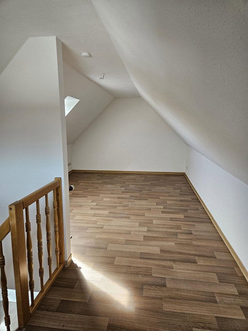 Pronájem bytu 2+1 55 m², Ackerstr. 41, Bitterfeld-Wolfen, Sasko-Anhaltsko Pronájem bytu 2+1 55 m², Ackerstr. 41, Bitterfeld-Wolfen, Sasko-Anhaltsko