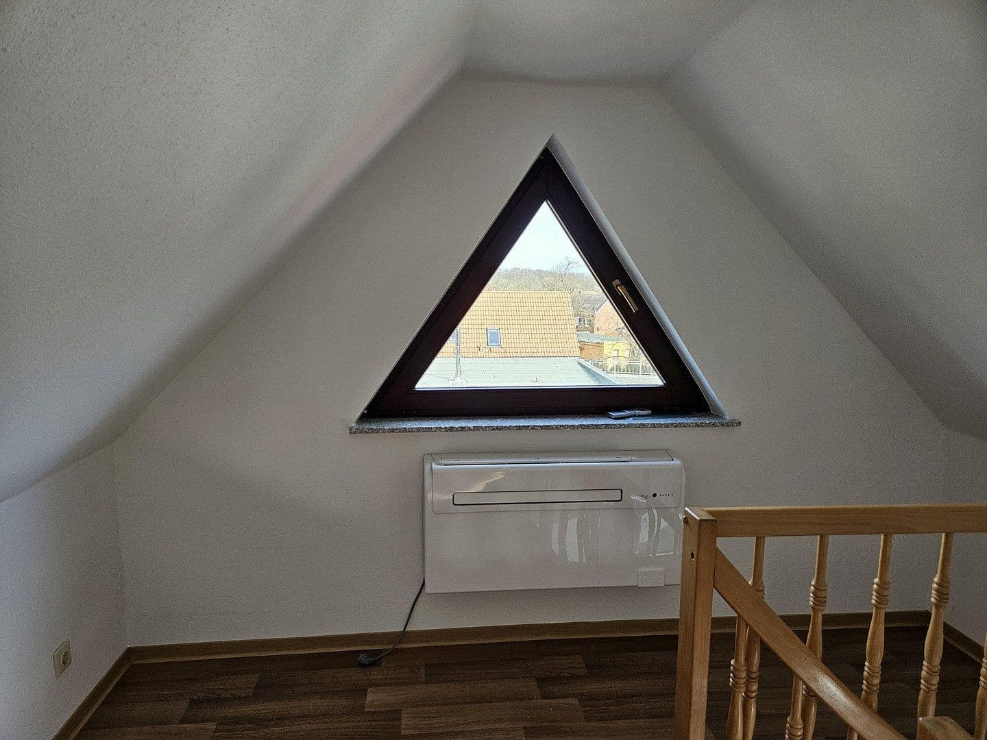 Pronájem bytu 2+1 55 m², Ackerstr. 41, Bitterfeld-Wolfen, Sasko-Anhaltsko Pronájem bytu 2+1 55 m², Ackerstr. 41, Bitterfeld-Wolfen, Sasko-Anhaltsko