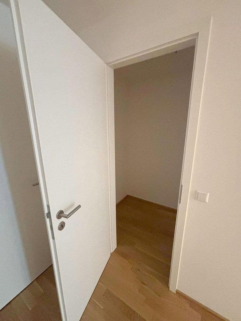 Prodej bytu 3+kk 95 m², Baden-Baden, Bádensko-Württembersko Prodej bytu 3+kk 95 m², Baden-Baden, Bádensko-Württembersko