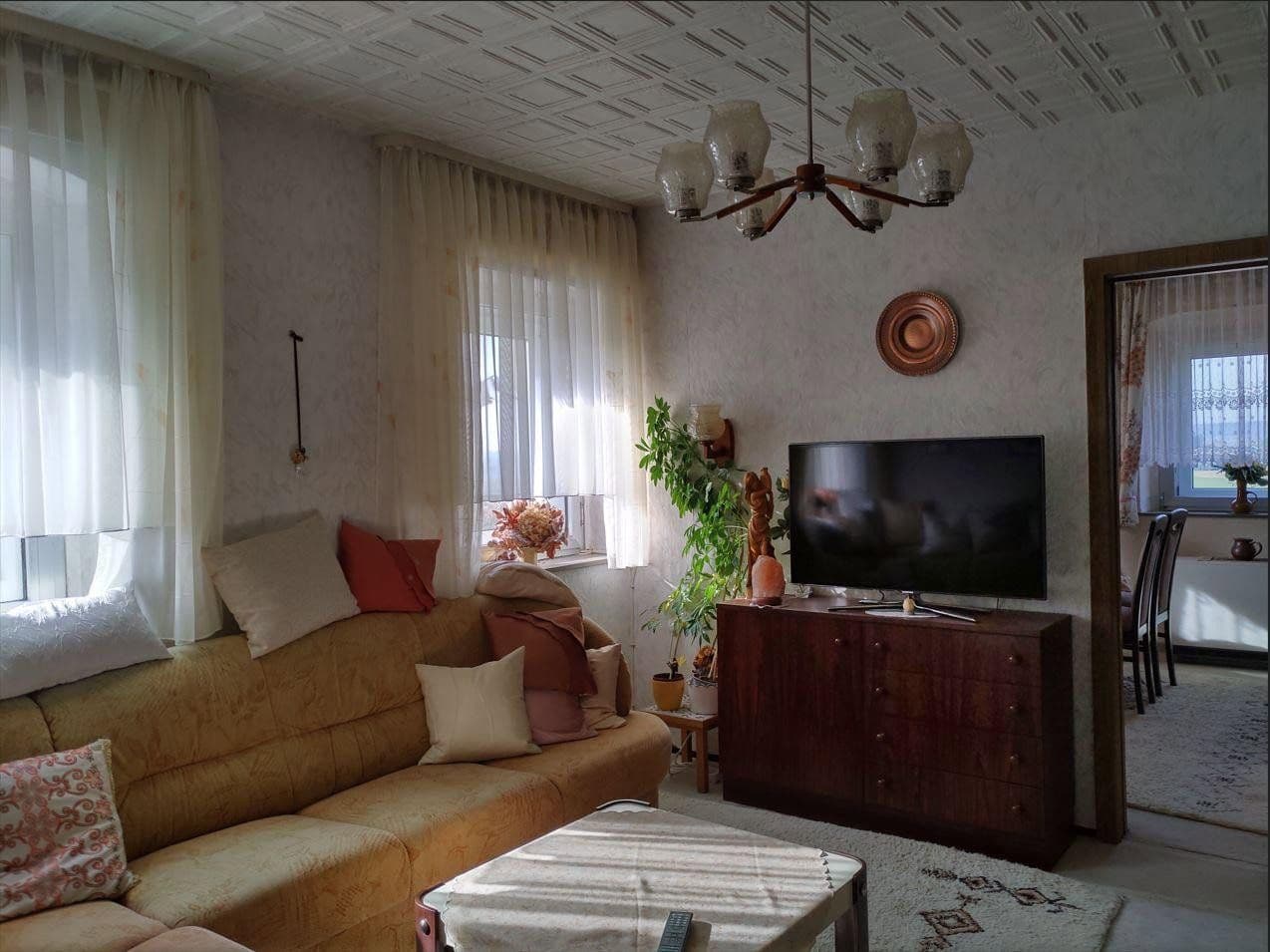 Prodej domu 111 m², pozemek 1.842 m², Selbitz, Bavorsko Prodej domu 111 m², pozemek 1.842 m², Selbitz, Bavorsko