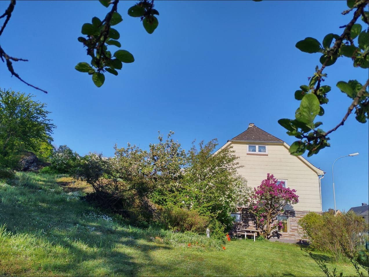 Prodej domu 111 m², pozemek 1.842 m², Selbitz, Bavorsko Prodej domu 111 m², pozemek 1.842 m², Selbitz, Bavorsko