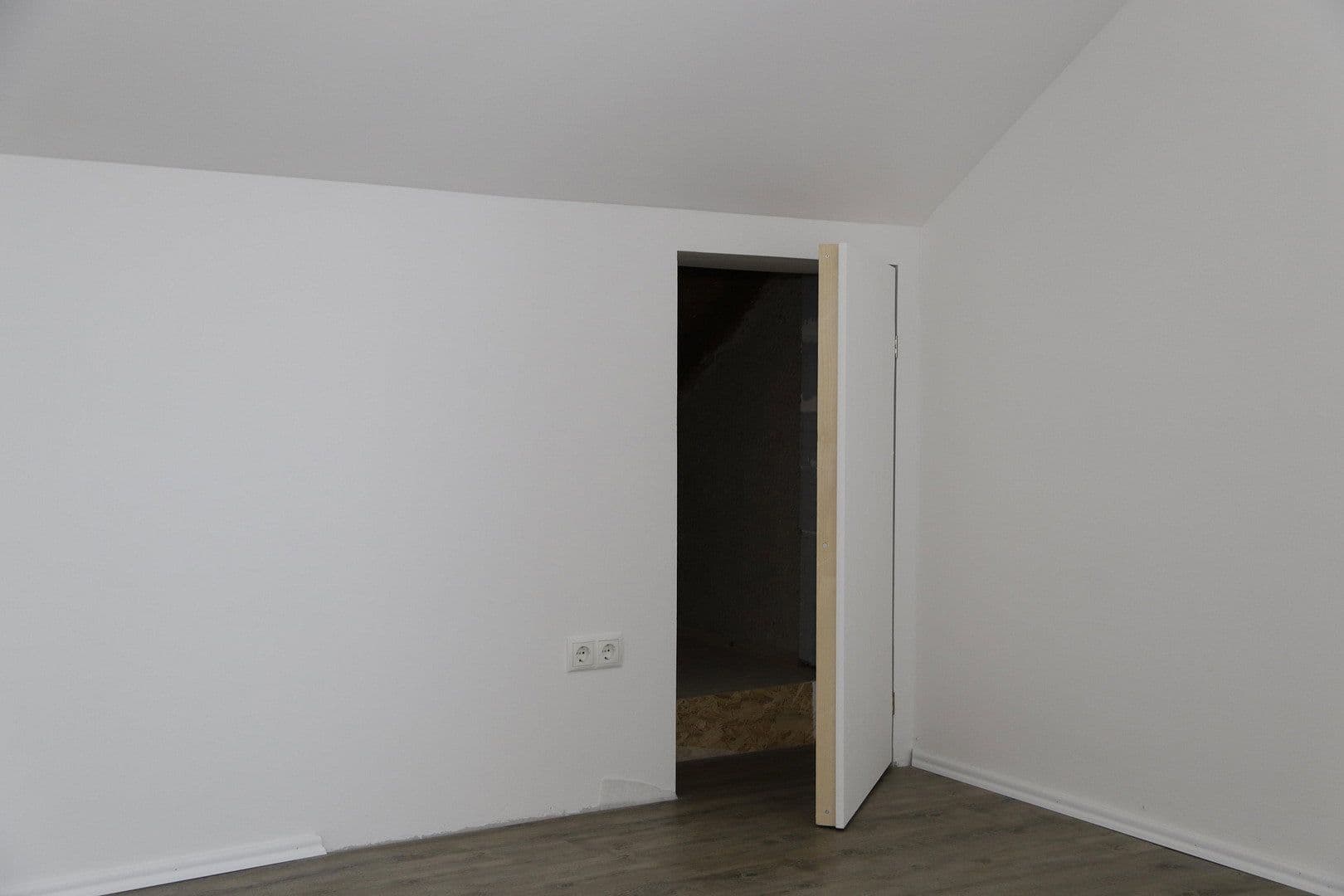 Pronájem bytu 3+1 142 m², Schulstraße 1, Ruhmannsfelden, Bavorsko Pronájem bytu 3+1 142 m², Schulstraße 1, Ruhmannsfelden, Bavorsko