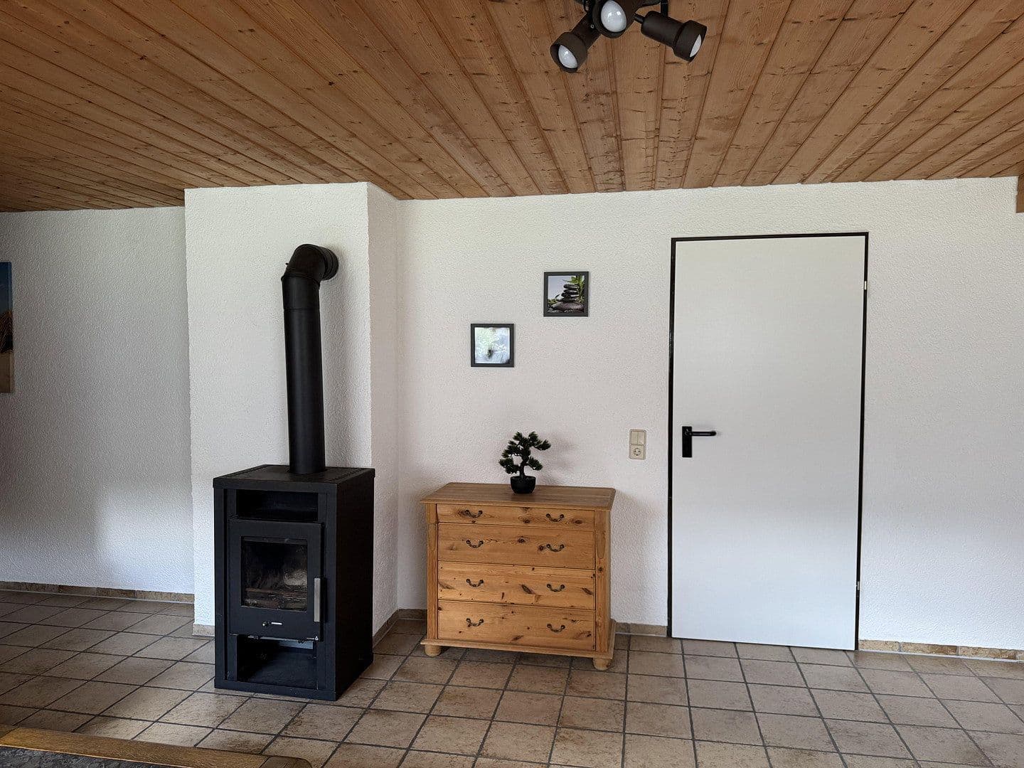 Prodej bytu 2+1 76 m², Metzinger Straße, Dettingen an der Erms, Bádensko-Württembersko Prodej bytu 2+1 76 m², Metzinger Straße, Dettingen an der Erms, Bádensko-Württembersko