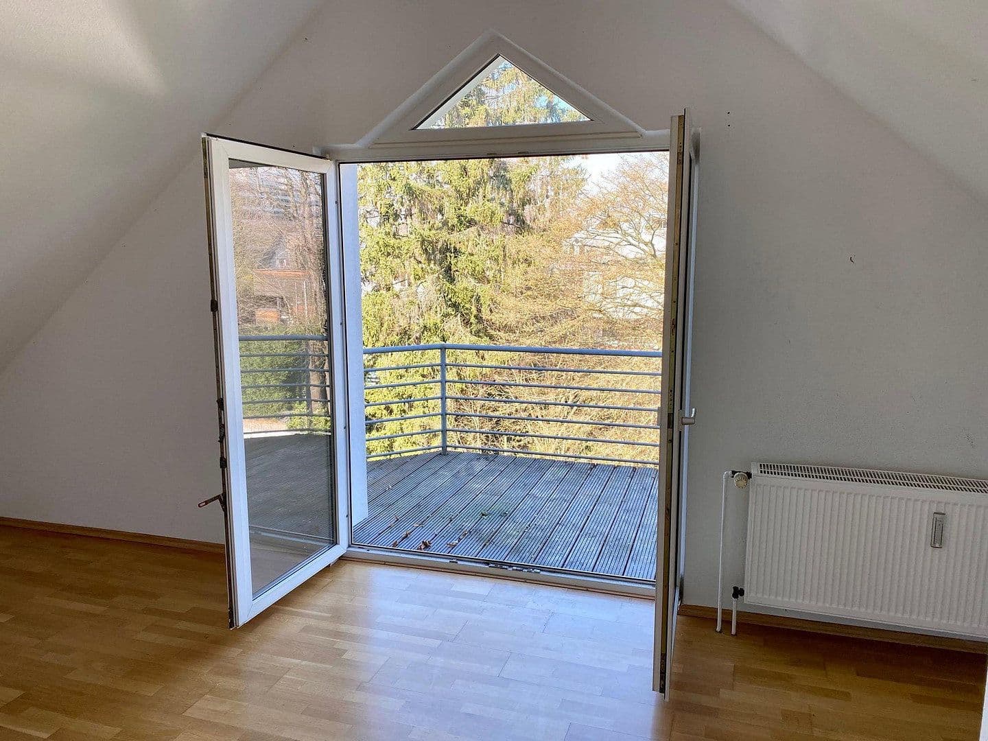 Pronájem bytu 2+1 68 m², Köln, Severní Porýní-Vestfálsko Pronájem bytu 2+1 68 m², Köln, Severní Porýní-Vestfálsko