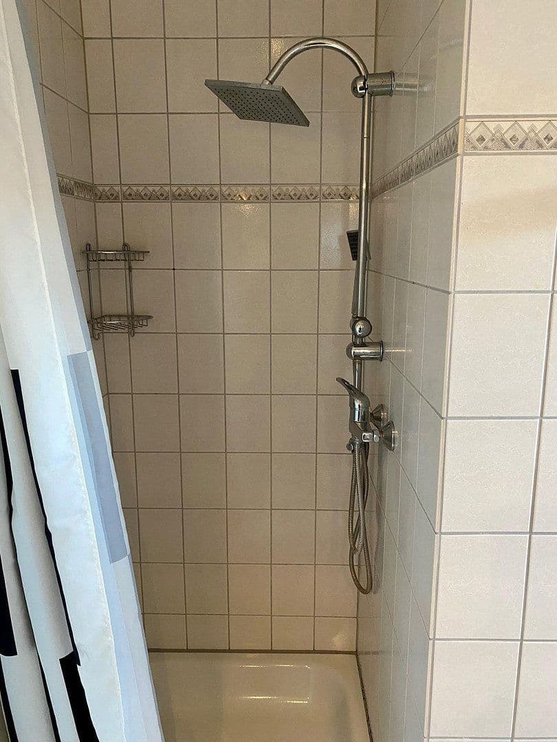 Pronájem bytu 2+1 68 m², Köln, Severní Porýní-Vestfálsko Pronájem bytu 2+1 68 m², Köln, Severní Porýní-Vestfálsko