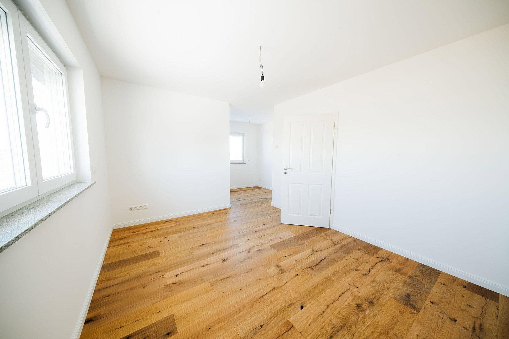 Pronájem domu 135 m², pozemek 275 m², Zum Wiesengraben 27, Jesewitz, Sasko Pronájem domu 135 m², pozemek 275 m², Zum Wiesengraben 27, Jesewitz, Sasko