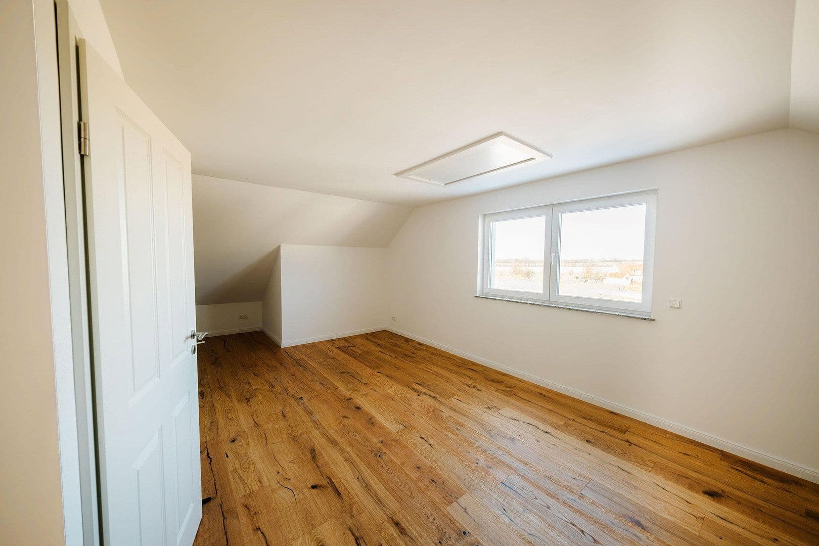 Pronájem domu 135 m², pozemek 275 m², Zum Wiesengraben 27, Jesewitz, Sasko Pronájem domu 135 m², pozemek 275 m², Zum Wiesengraben 27, Jesewitz, Sasko