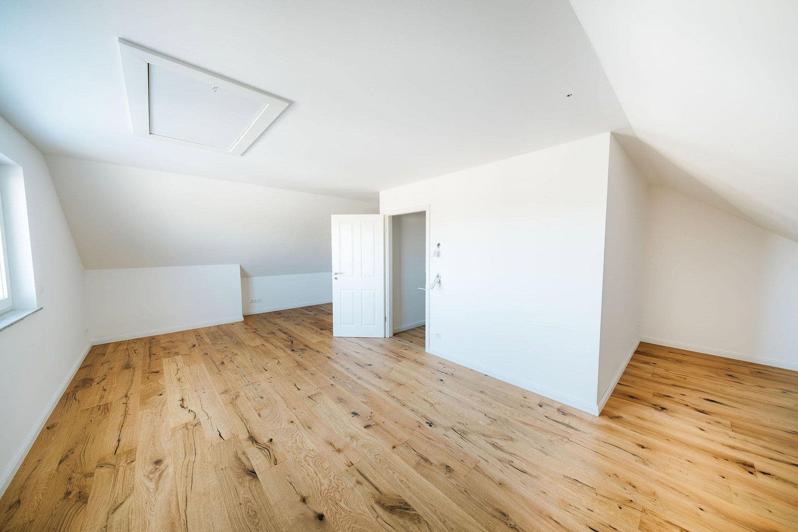 Pronájem domu 135 m², pozemek 275 m², Zum Wiesengraben 27, Jesewitz, Sasko Pronájem domu 135 m², pozemek 275 m², Zum Wiesengraben 27, Jesewitz, Sasko