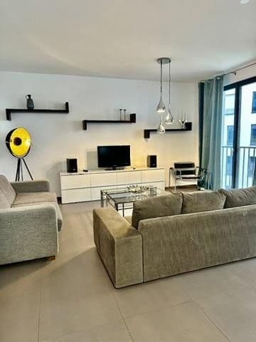 Pronájem bytu 3+1 108 m², Beuthstr. 14, Berlrin, Berlín Pronájem bytu 3+1 108 m², Beuthstr. 14, Berlrin, Berlín