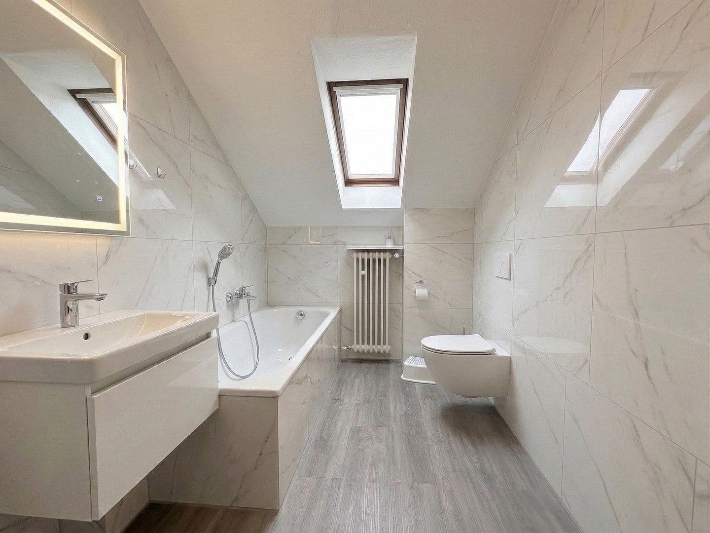 Prodej bytu 3+1 58 m², Hattersheim am Main, Hessen Prodej bytu 3+1 58 m², Hattersheim am Main, Hessen