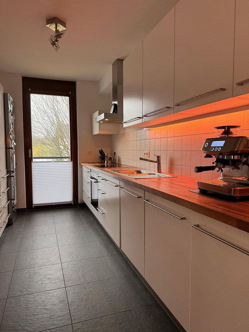 Pronájem bytu 3+kk 85 m², Stuttgart, Bádensko-Württembersko Pronájem bytu 3+kk 85 m², Stuttgart, Bádensko-Württembersko