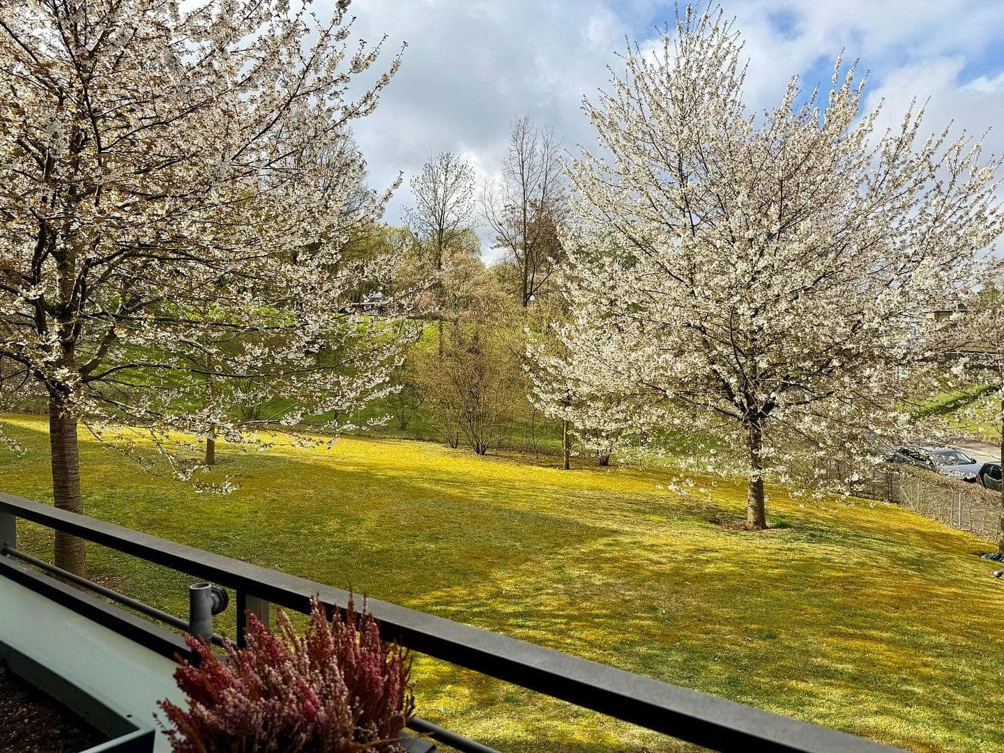 Pronájem bytu 3+kk 85 m², Stuttgart, Bádensko-Württembersko Pronájem bytu 3+kk 85 m², Stuttgart, Bádensko-Württembersko