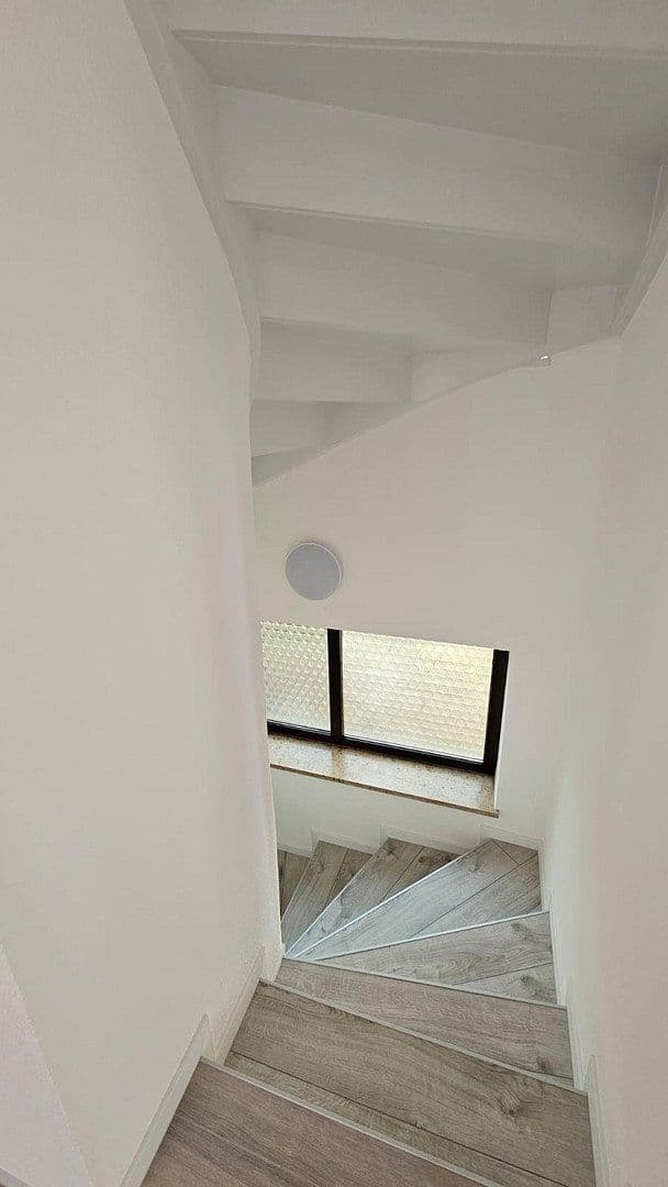 Prodej domu 129 m², pozemek 585 m², Fasanenweg 7, Pyrbaum, Bavorsko Prodej domu 129 m², pozemek 585 m², Fasanenweg 7, Pyrbaum, Bavorsko