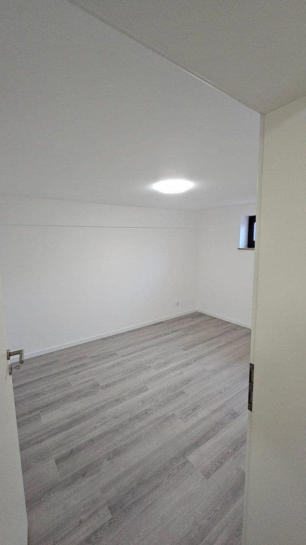 Prodej domu 129 m², pozemek 585 m², Fasanenweg 7, Pyrbaum, Bavorsko Prodej domu 129 m², pozemek 585 m², Fasanenweg 7, Pyrbaum, Bavorsko